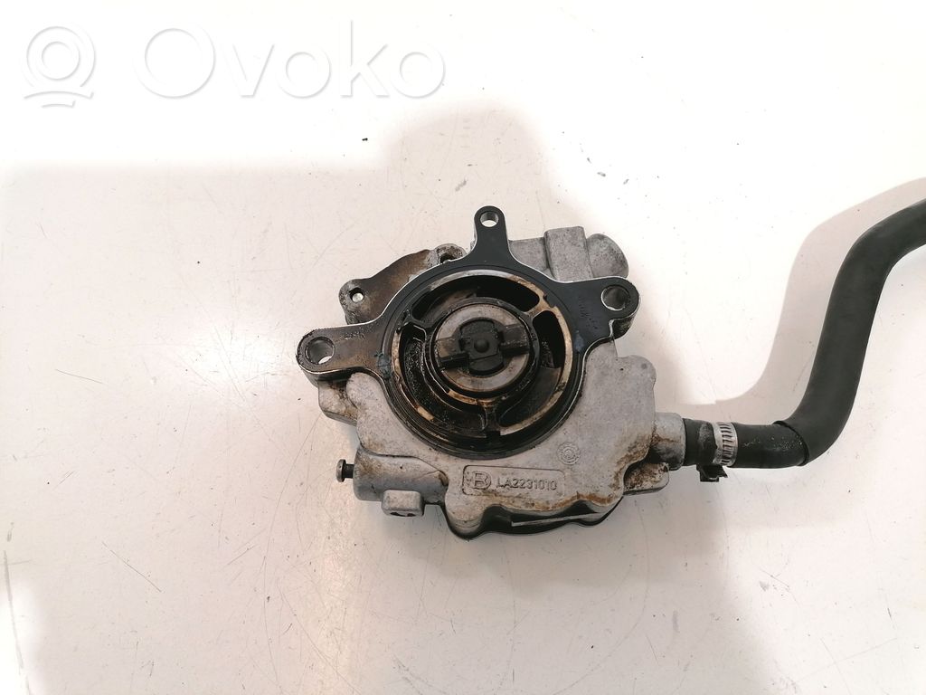 Volkswagen Phaeton Bomba de vacío 
