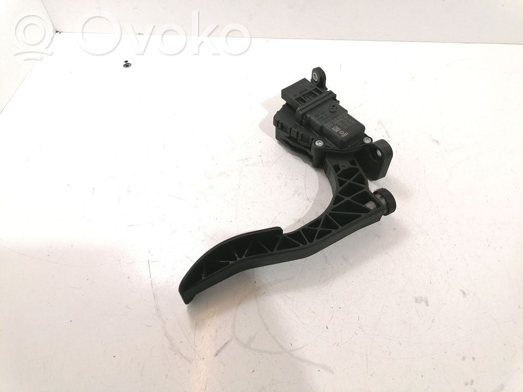 Audi A6 S6 C6 4F Akceleratoriaus pedalas 