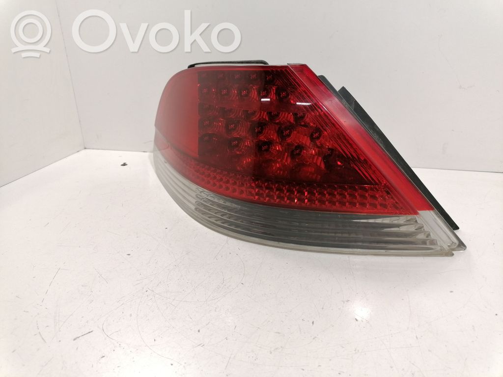 BMW 7 E65 E66 Galinis žibintas kėbule 