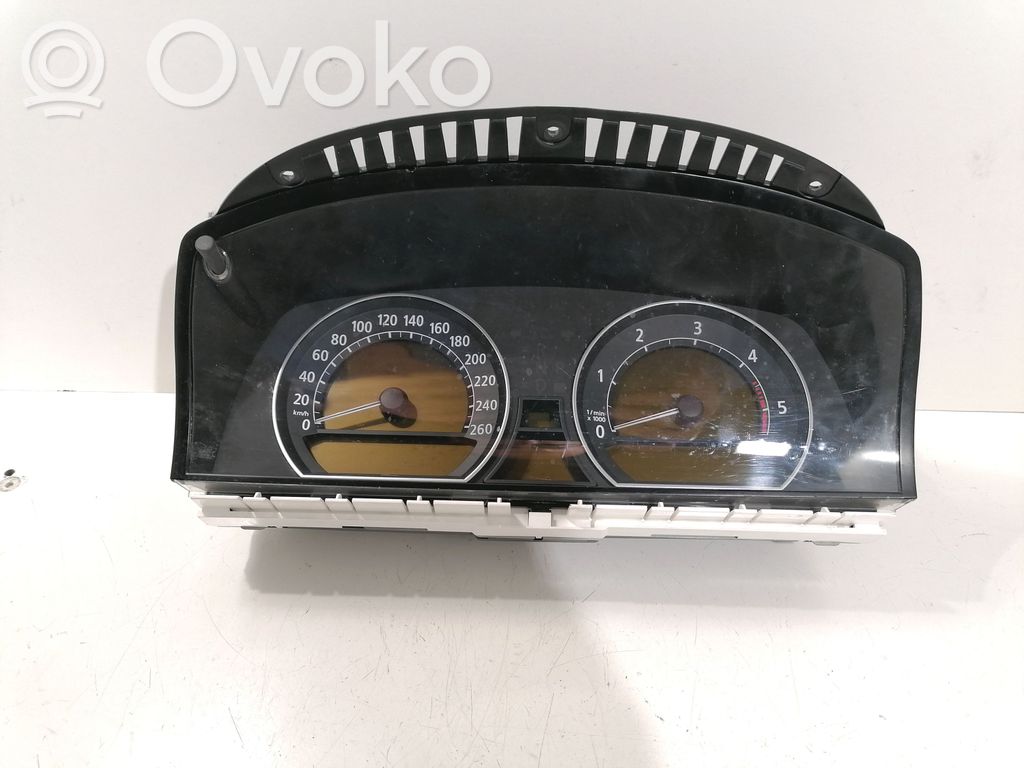 BMW 7 E65 E66 Nopeusmittari (mittaristo) 