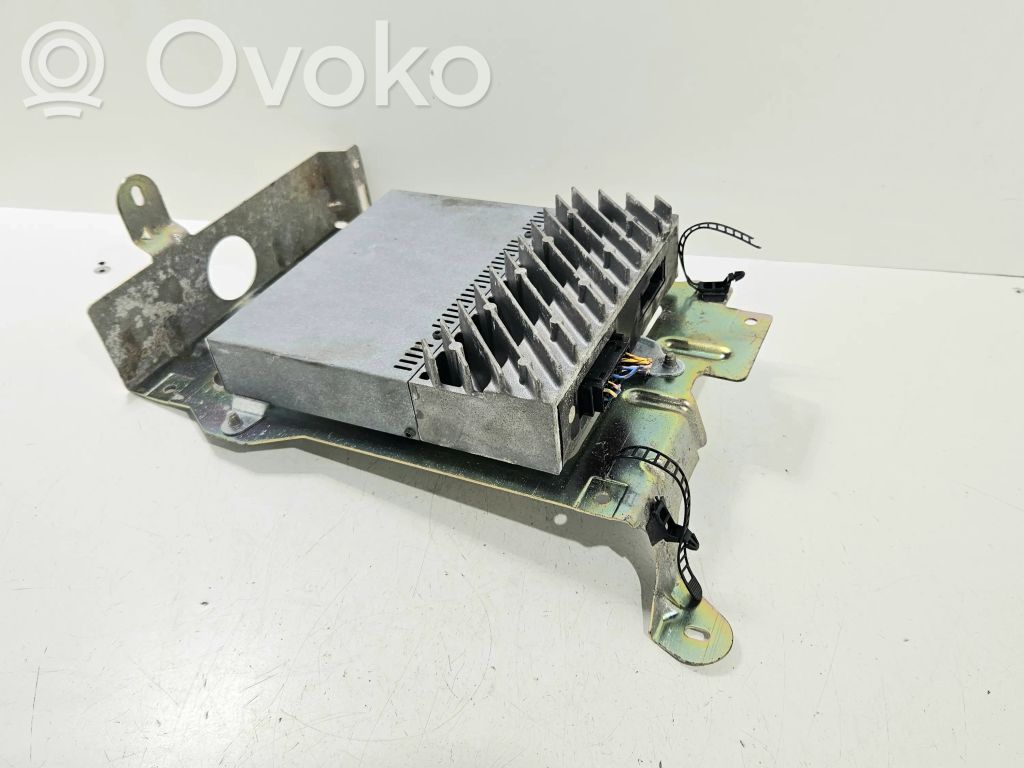 BMW 5 E39 Sound amplifier 