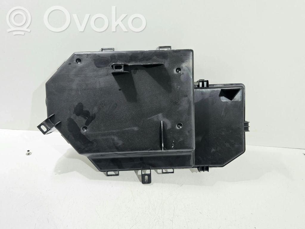 Audi A6 S6 C6 4F Fuse box cover 