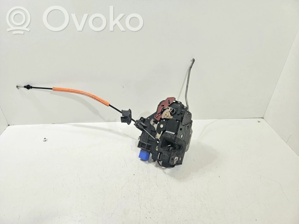 Audi A8 S8 D3 4E Priekinė durų spyna 
