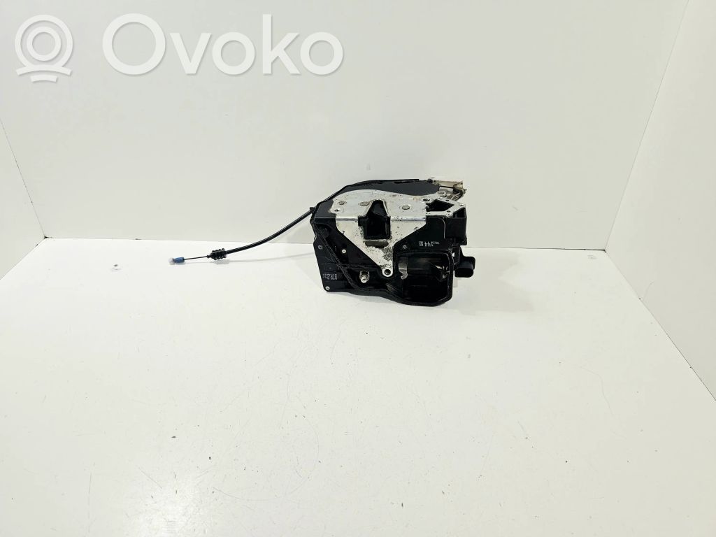 BMW 7 E65 E66 Priekinė durų spyna 