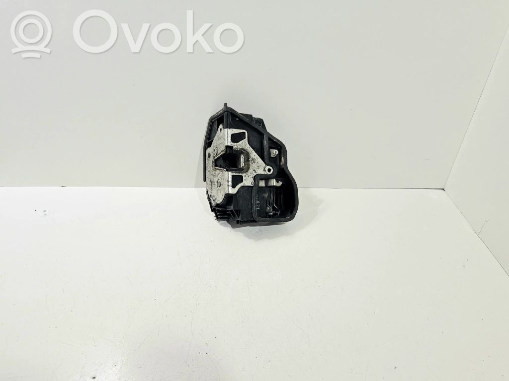 BMW 7 E65 E66 Front door lock 