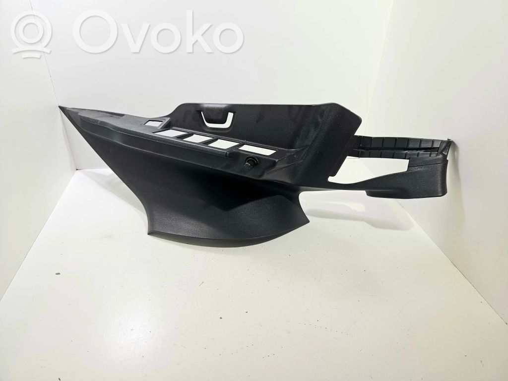 Volvo V40 Boczek / Tapicerka / bagażnika 