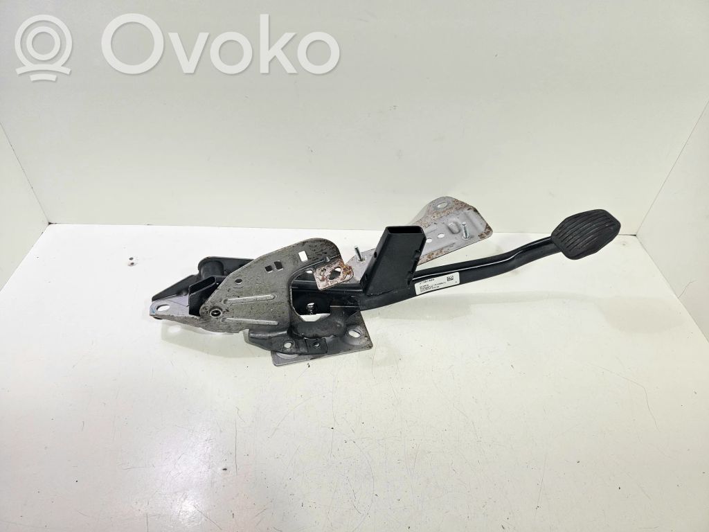 Volvo V40 Brake pedal 