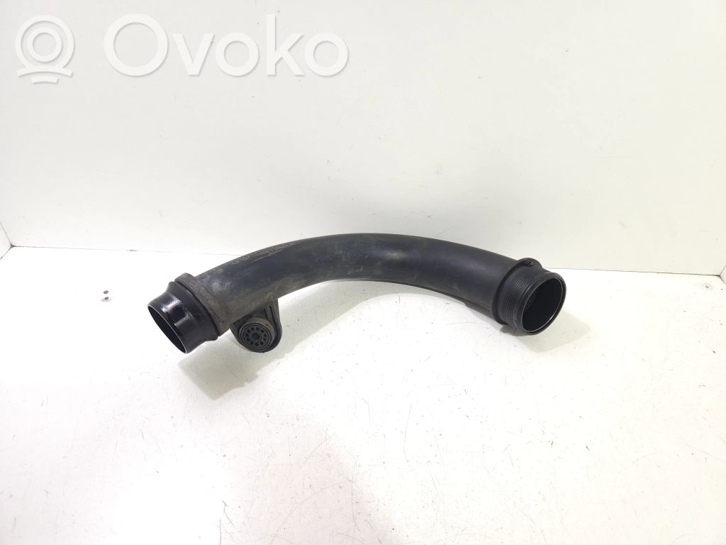 Część rury dolotu powietrza   7E0145762C