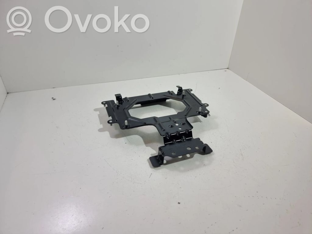 Inne części wnętrza samochodu   6515913568704