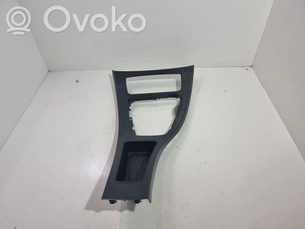 BMW 3 E92 E93 Kita salono detalė 