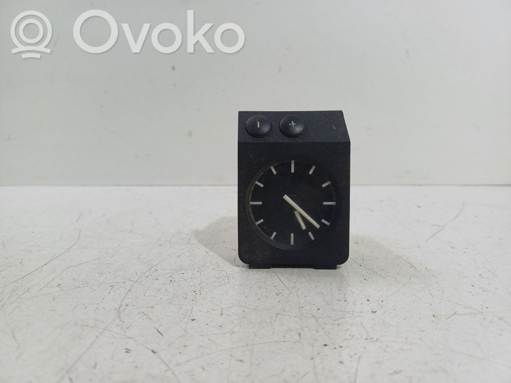 BMW 3 E36 Clock 