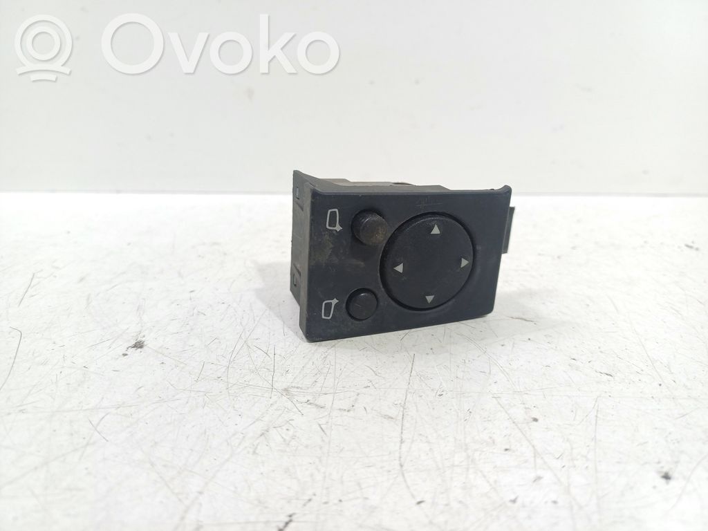 Audi A6 S6 C4 4A Wing mirror switch 