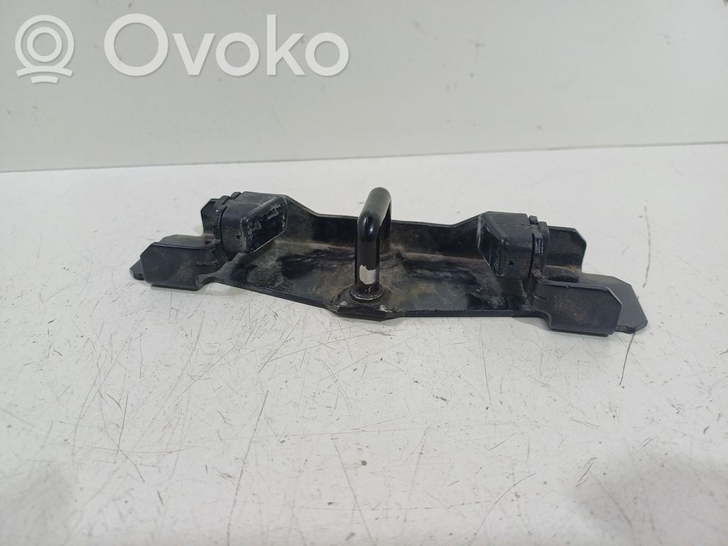 Volvo S60 Rear door lock loop/hook striker 
