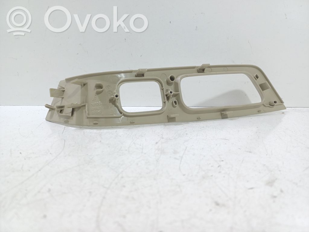 Volvo S60 Mirror switch trim 