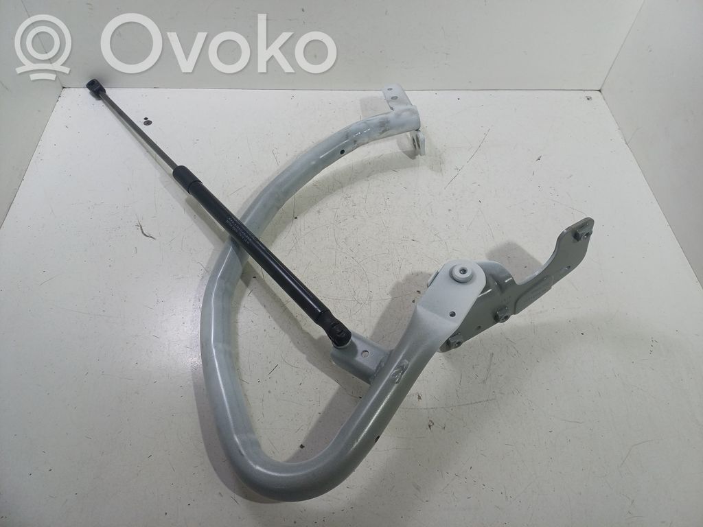 Volvo S60 Tailgate/trunk/boot hinge 