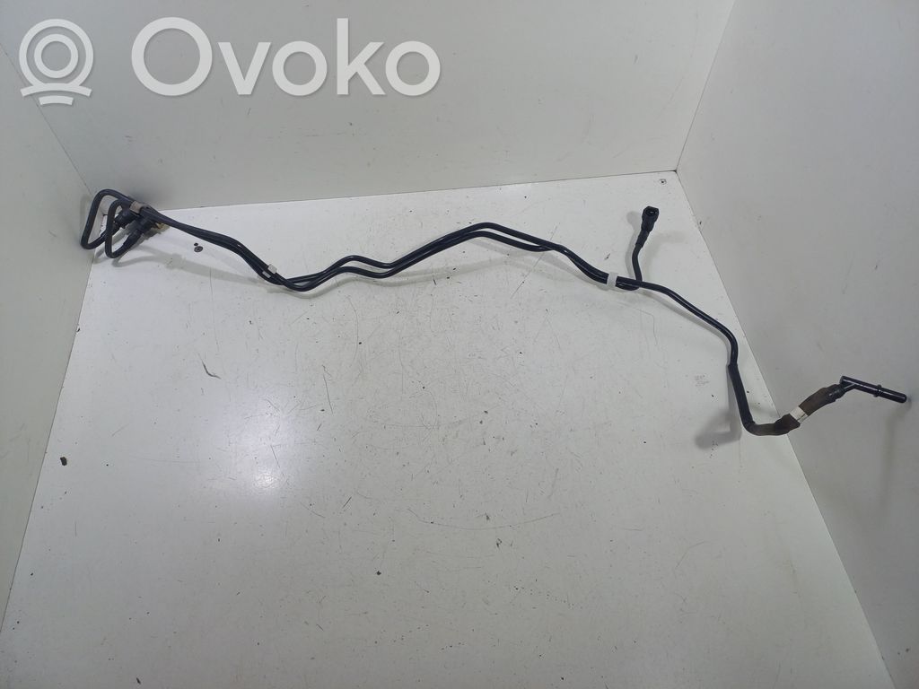 Volvo S60 Polttoaineputki 