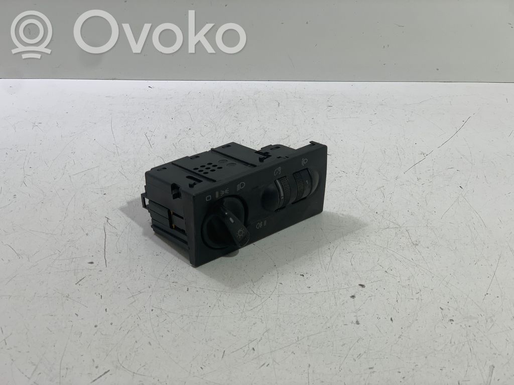 Volkswagen Golf III Light switch 