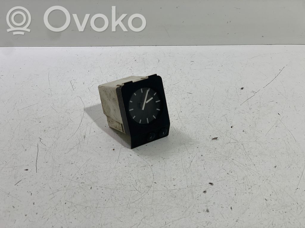 BMW 3 E36 Clock 
