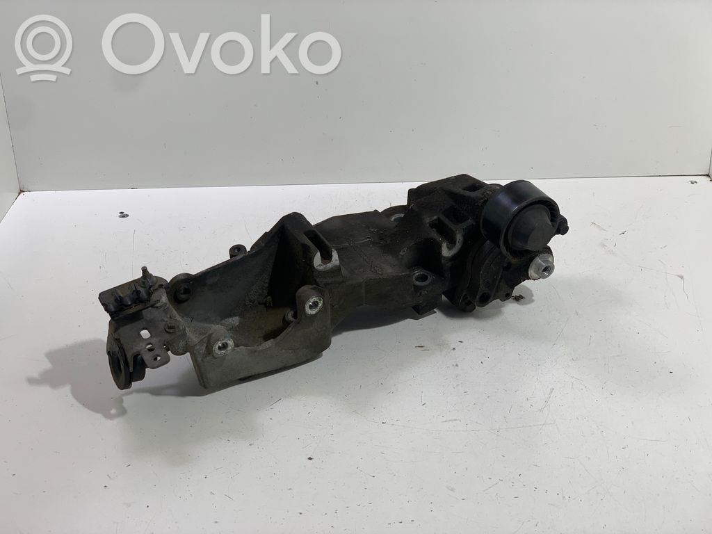 Renault Koleos I Generator/alternator bracket 