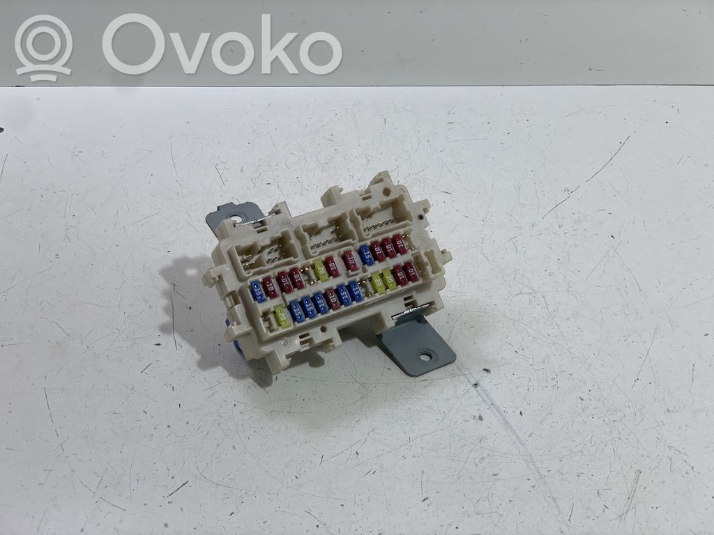 Renault Koleos I Fuse module 