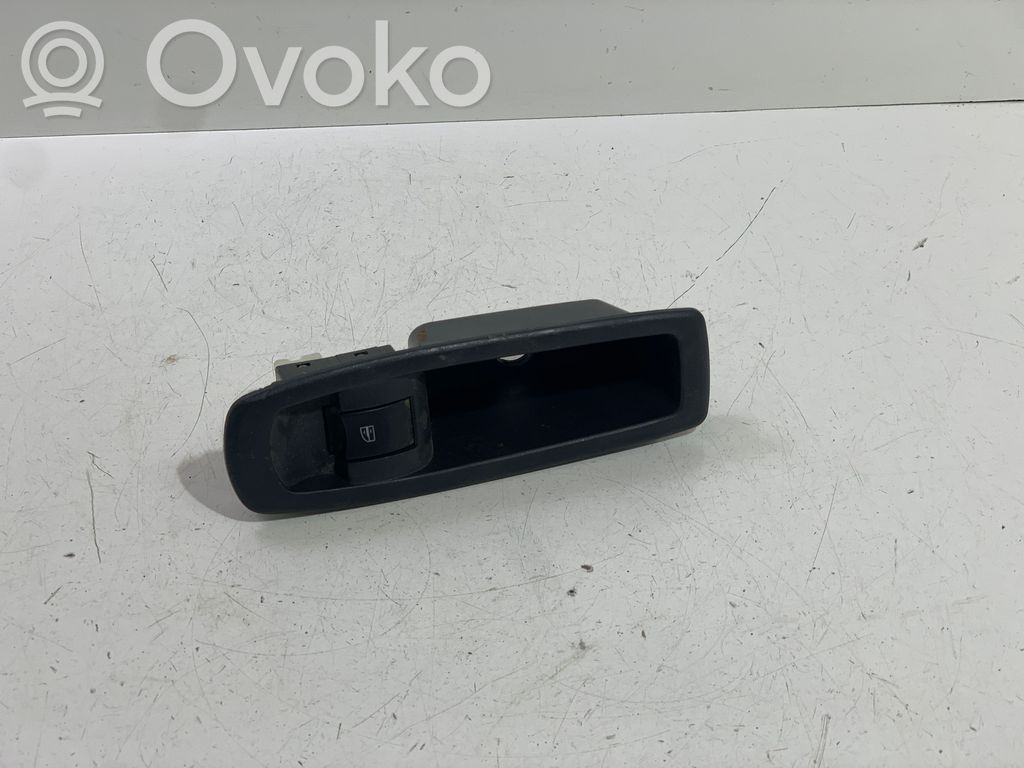 Renault Koleos I Interruptor del elevalunas eléctrico 