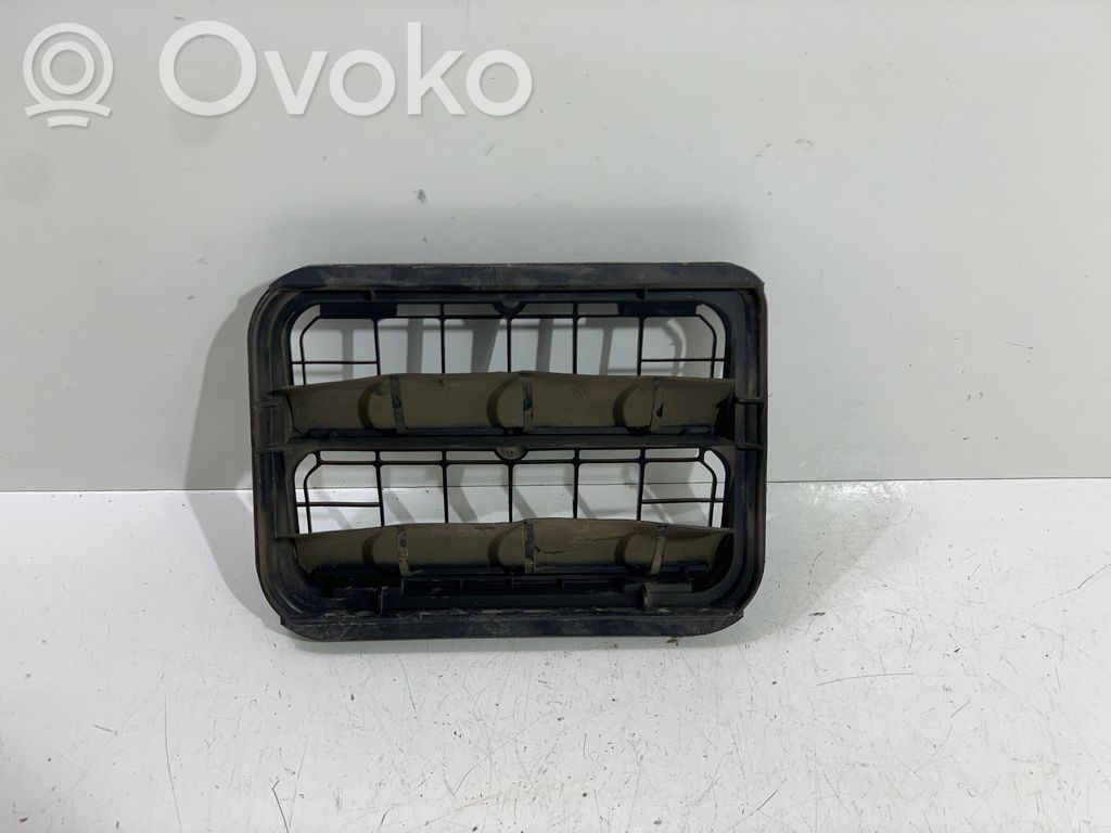 Renault Espace V (RFC) Kratka wentylacyjna pod zderzakiem tylnym 