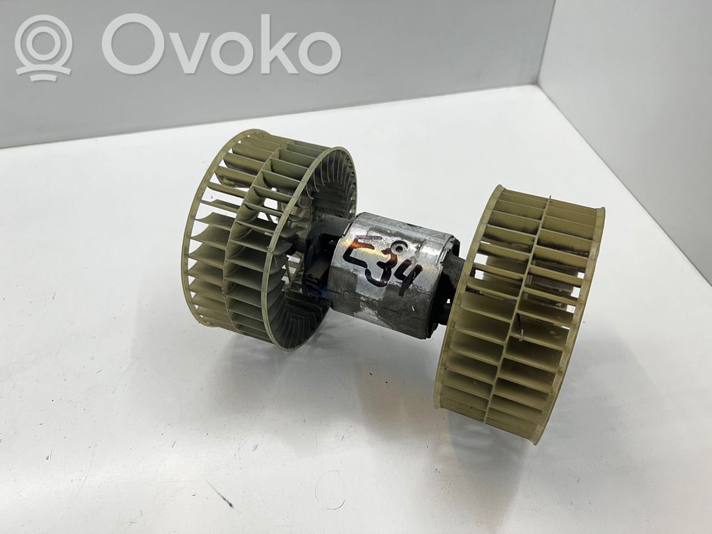 BMW 5 E34 Mazā radiatora ventilators 
