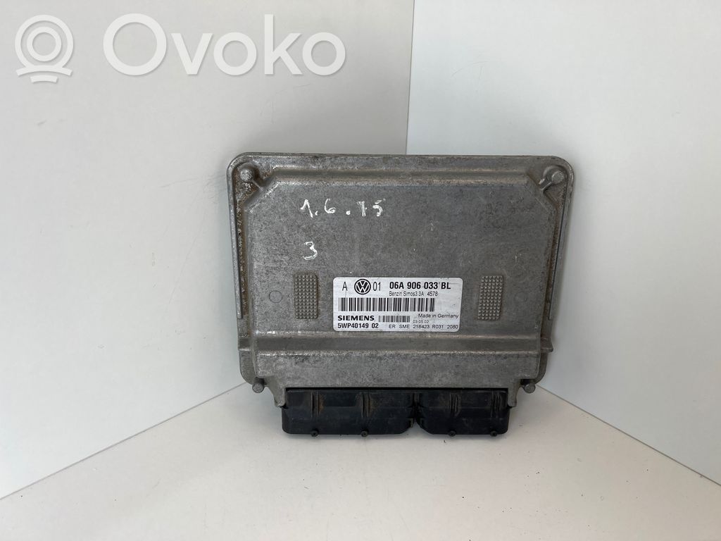 Volkswagen Golf IV Engine control unit/module 