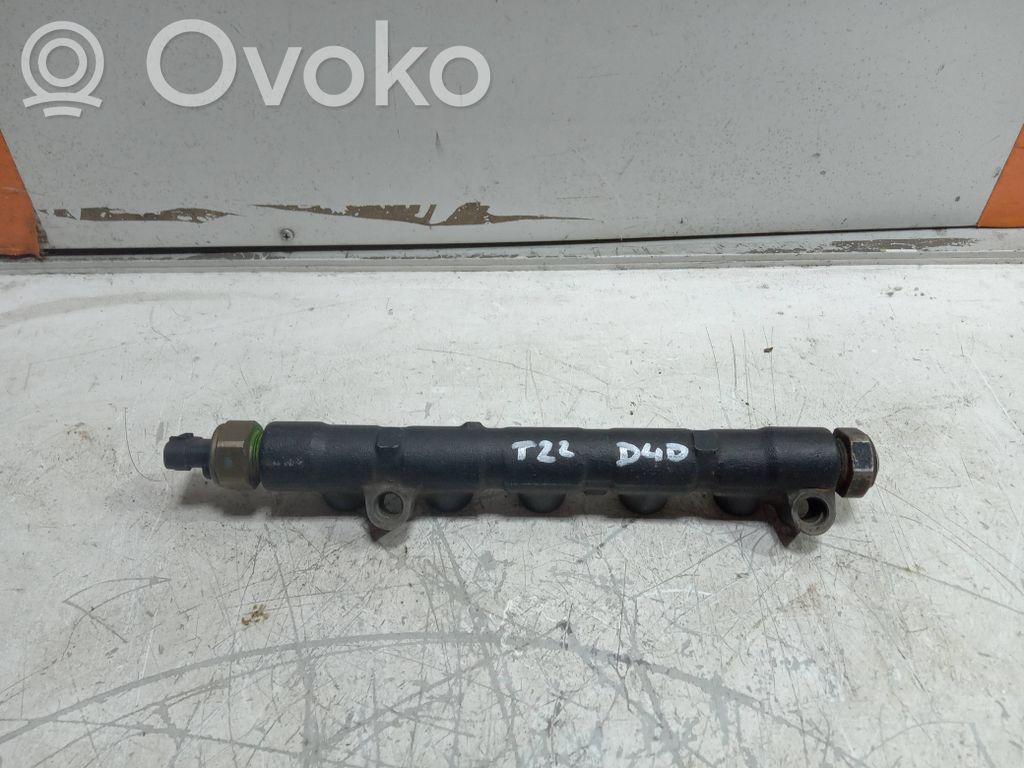 Toyota Avensis T220 Listwa wtryskowa 
