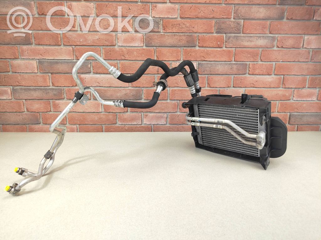 BMW X5 E70 Engine oil radiator 
