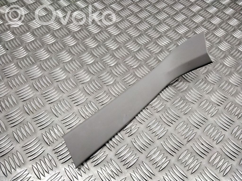 BMW 3 E90 E91 Šoninė apdaila (prie lango) 