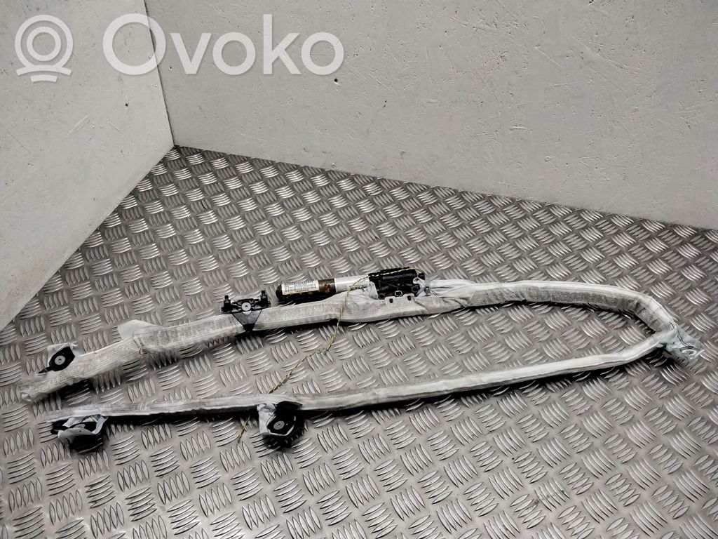 BMW 1 E81 E87 Stogo oro pagalvė (užuolaida) 