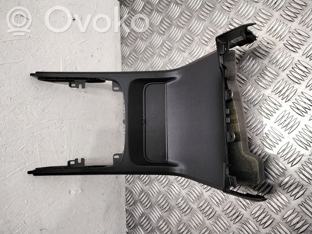 Volvo V70 Center console 