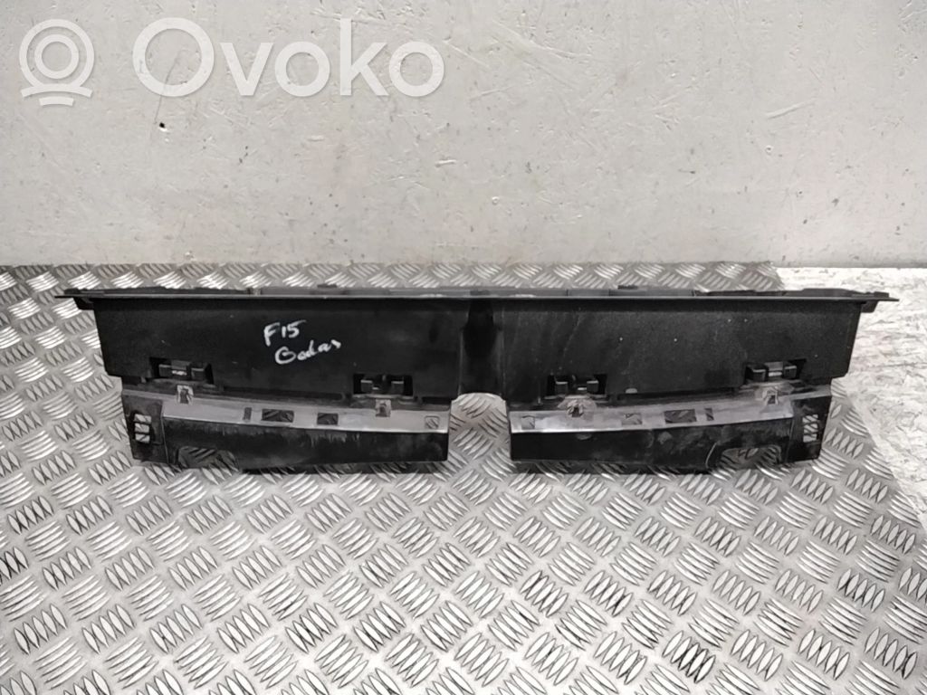 BMW X5 F15 Uchwyt / Mocowanie zderzaka tylnego 