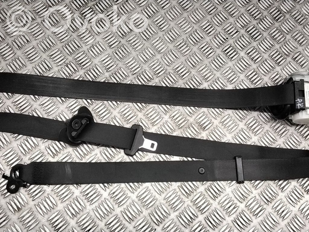 BMW 5 G30 G31 G38 Cinturón delantero 