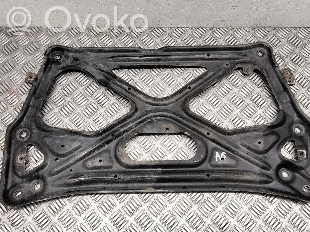 Engine splash shield/under tray   4H0399345M