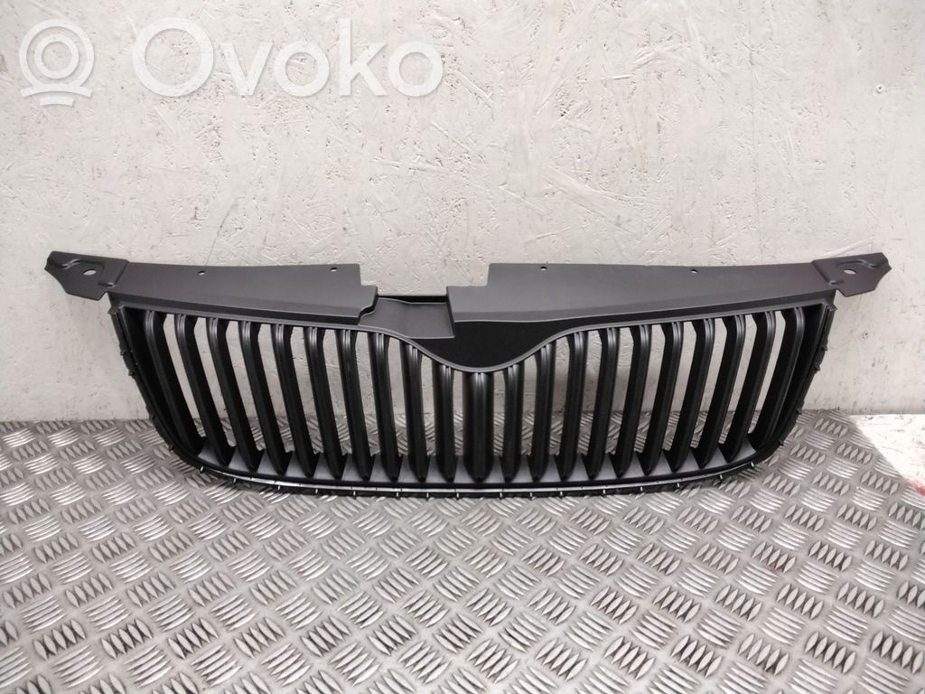 Skoda Yeti (5L) Rejilla delantera 