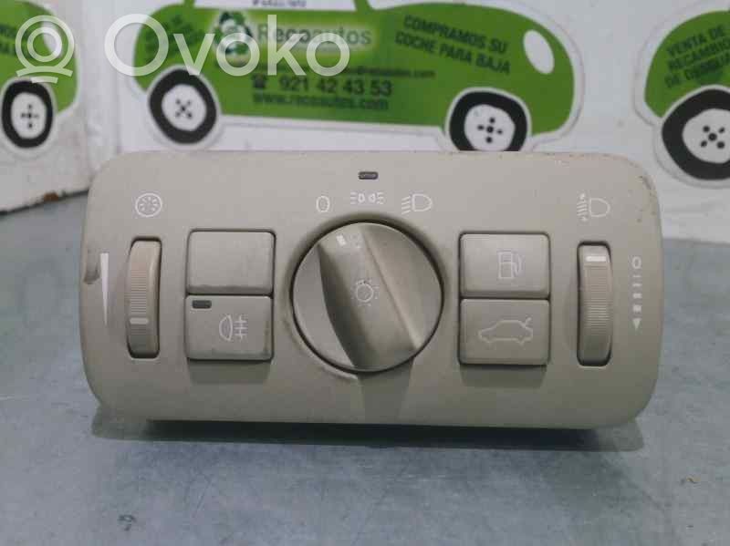 Interruptor de control del panel de luces   30739421
