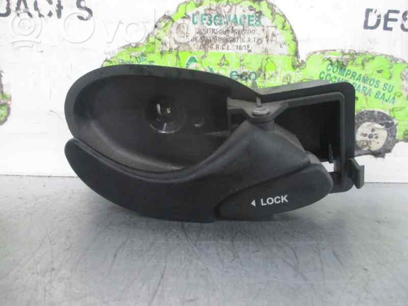 Manecilla interna puerta delantera   YC15V22600A