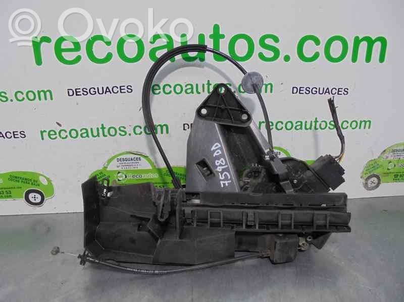 Priekšpusē slēdzene   7M5AR21812AA,6PINES,5PUERTAS