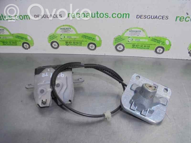 Volvo S60 Cerradura del portón trasero 