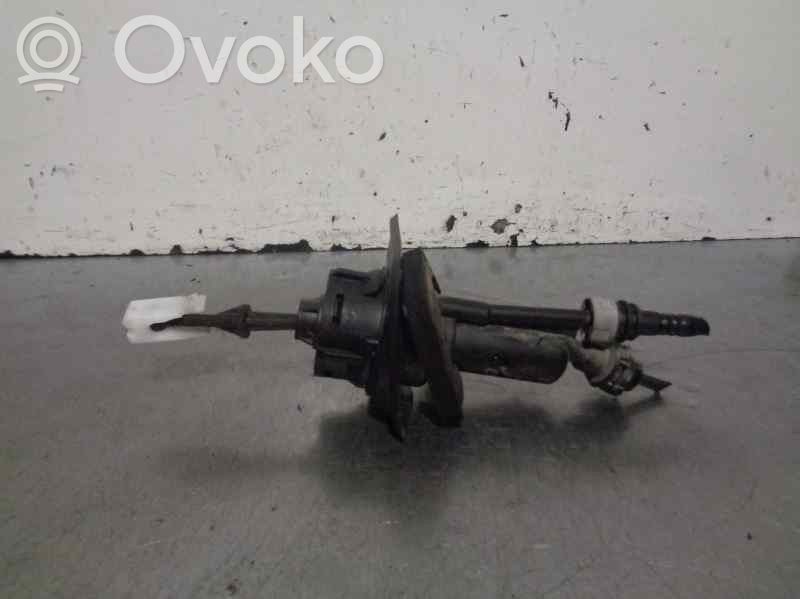 Ford Focus Clutch pedal 