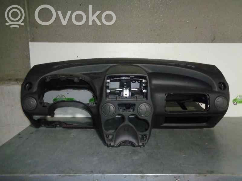 Panel de instrumentos   NEGRO