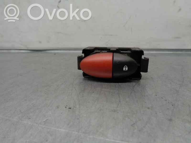 Renault Twingo II Hazard light switch 