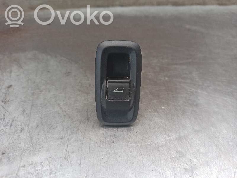 Ford Ka Electric window control switch 