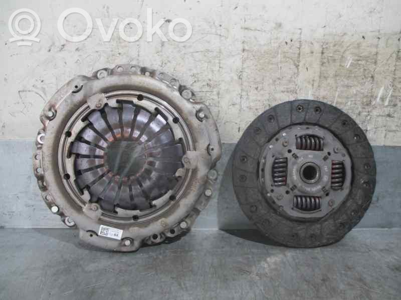 Renault Clio IV Juego de embrague 