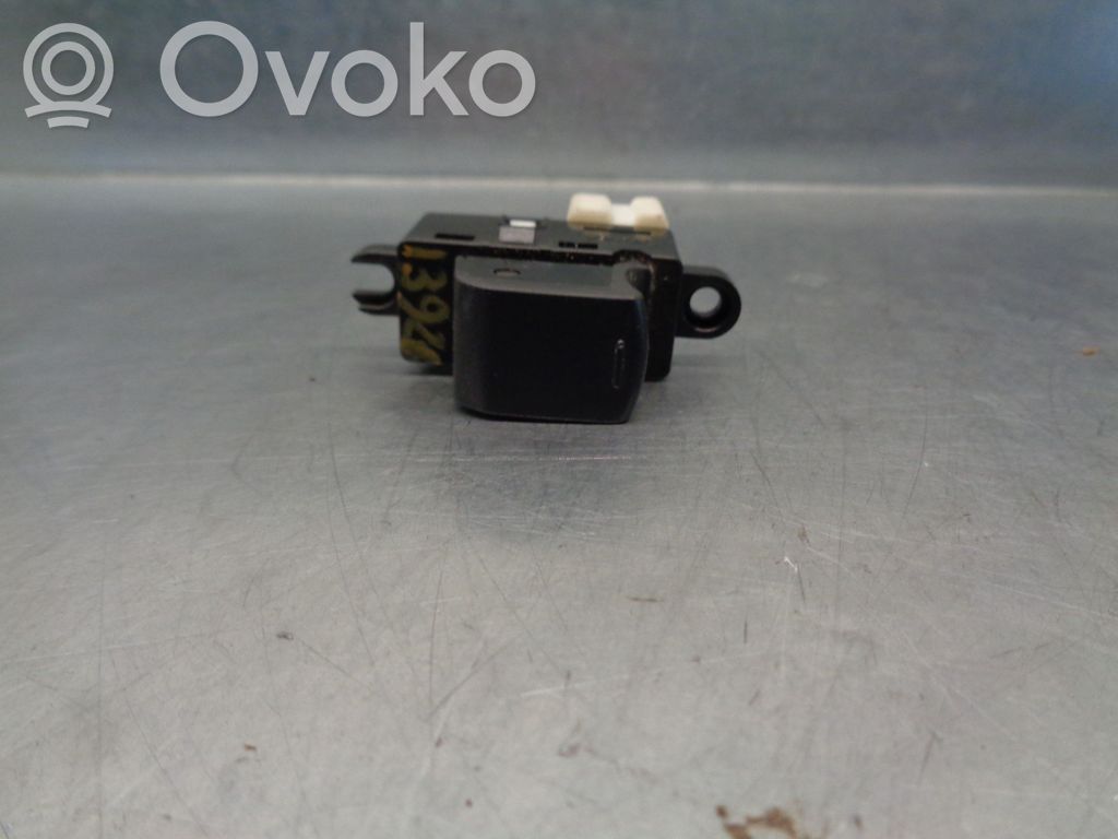 Nissan Micra Electric window control switch 