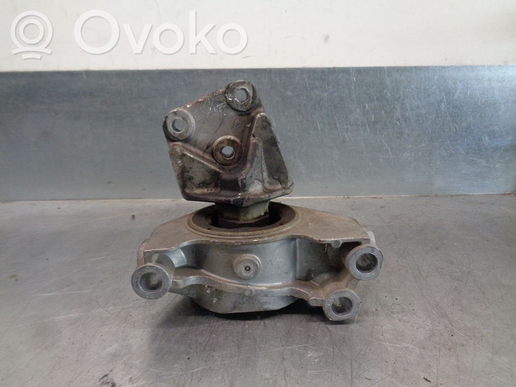 Fiat Linea Engine mount bracket 