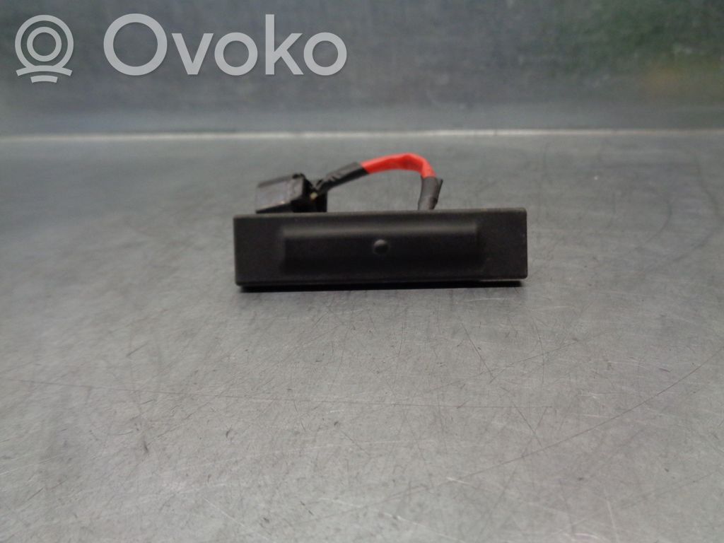 KIA Xceed Manecilla externa puerta trasera 