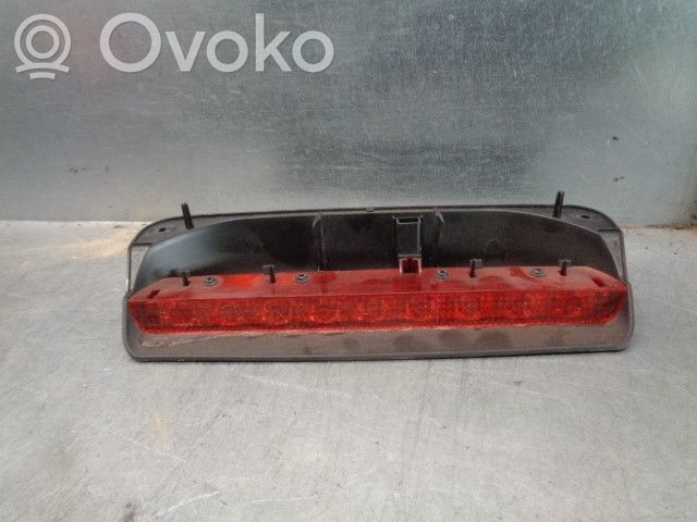 Chevrolet Aveo Third/center stoplight 